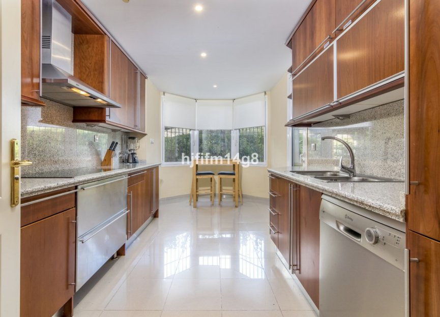 Reventa - Ground floor apartment - Marbella - Nueva Andalucia