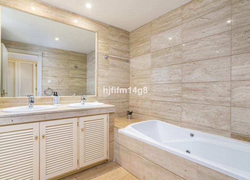 Reventa - Ground floor apartment - Marbella - Nueva Andalucia