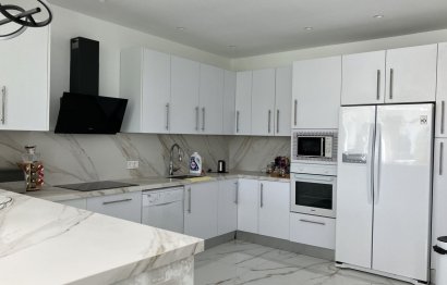 Resale - House - Detached Villa - Marbella - Puerto Banús