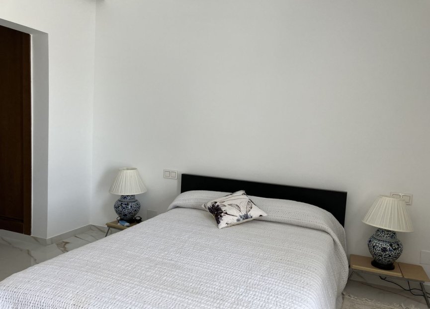 Resale - House - Detached Villa - Marbella - Puerto Banús