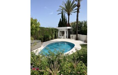 Resale - House - Detached Villa - Marbella - Puerto Banús