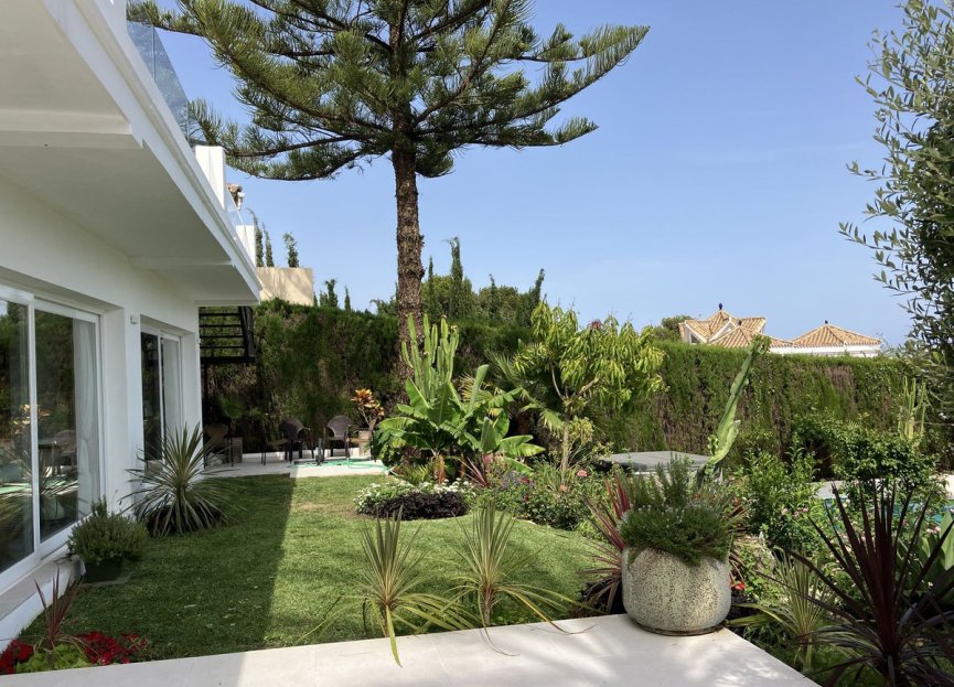Resale - House - Detached Villa - Marbella - Puerto Banús