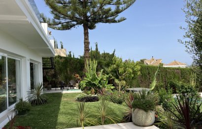 Resale - House - Detached Villa - Marbella - Puerto Banús