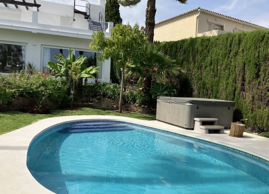 Resale - House - Detached Villa - Marbella - Puerto Banús