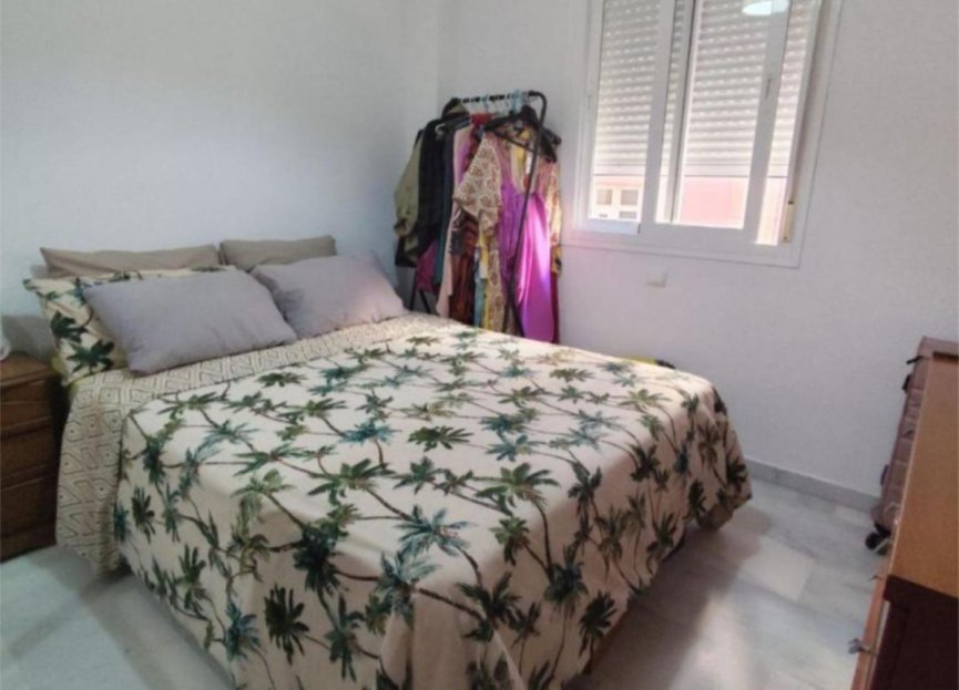 Resale - Apartment - Middle Floor Apartment - Estepona - Estepona Centro