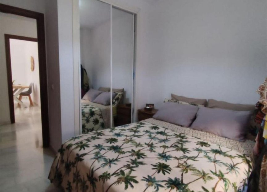 Resale - Apartment - Middle Floor Apartment - Estepona - Estepona Centro