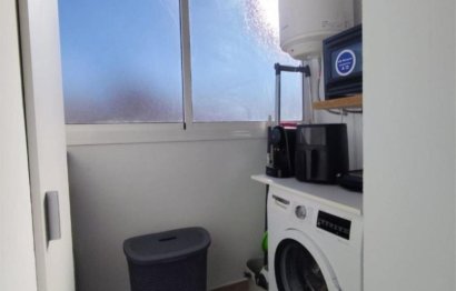 Resale - Apartment - Middle Floor Apartment - Estepona - Estepona Centro