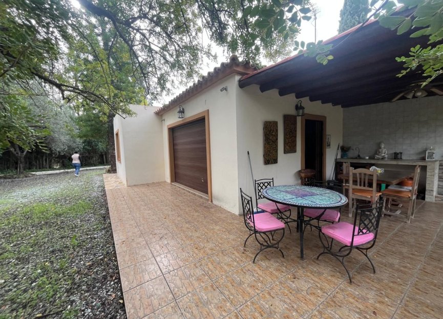 Resale - House - Finca - Cortijo - Estepona - Estepona Centro