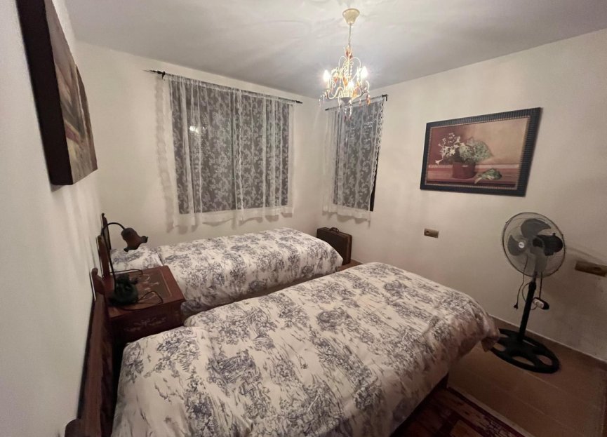 Resale - House - Finca - Cortijo - Estepona - Estepona Centro