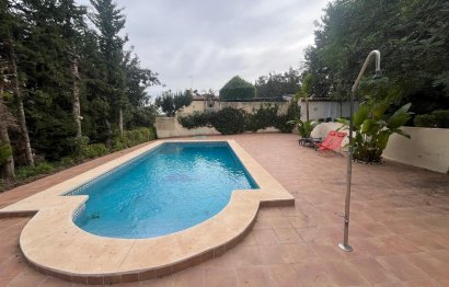 Resale - House - Finca - Cortijo - Estepona - Estepona Centro