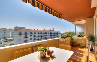Resale - Apartment - Middle Floor Apartment - Marbella - Nueva Andalucia