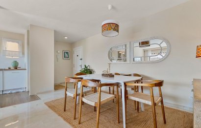 Resale - Apartment - Middle Floor Apartment - Marbella - Nueva Andalucia