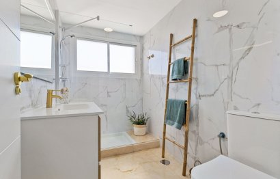 Resale - Apartment - Middle Floor Apartment - Marbella - Nueva Andalucia