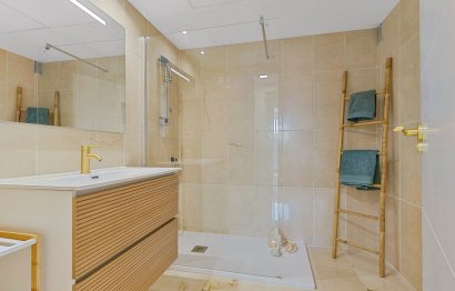 Resale - Apartment - Middle Floor Apartment - Marbella - Nueva Andalucia