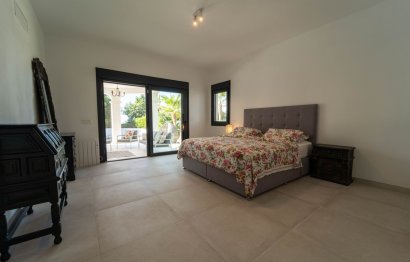 Resale - House - Detached Villa - Marbella - Marbesa