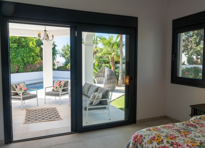 Resale - House - Detached Villa - Marbella - Marbesa