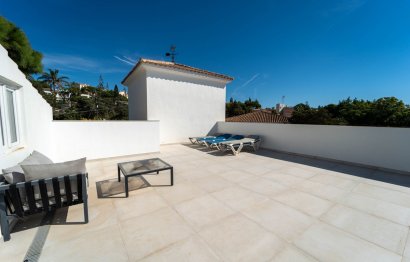 Resale - House - Detached Villa - Marbella - Marbesa
