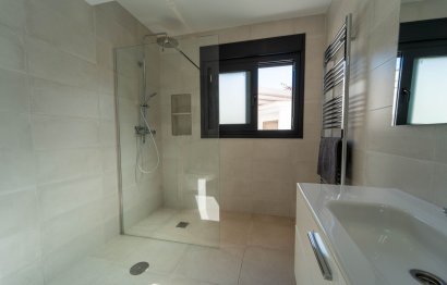 Resale - House - Detached Villa - Marbella - Marbesa