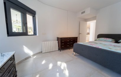 Resale - House - Detached Villa - Marbella - Marbesa