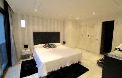 Resale - Ground floor apartment - Marbella - Puerto Banús