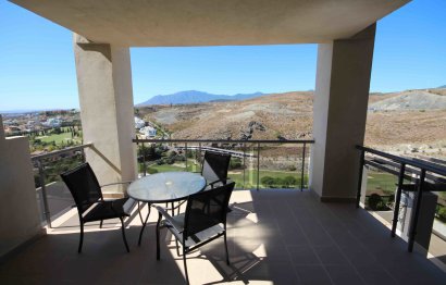 Resale - Apartment - Middle Floor Apartment - Benahavís - Benahavís Centro