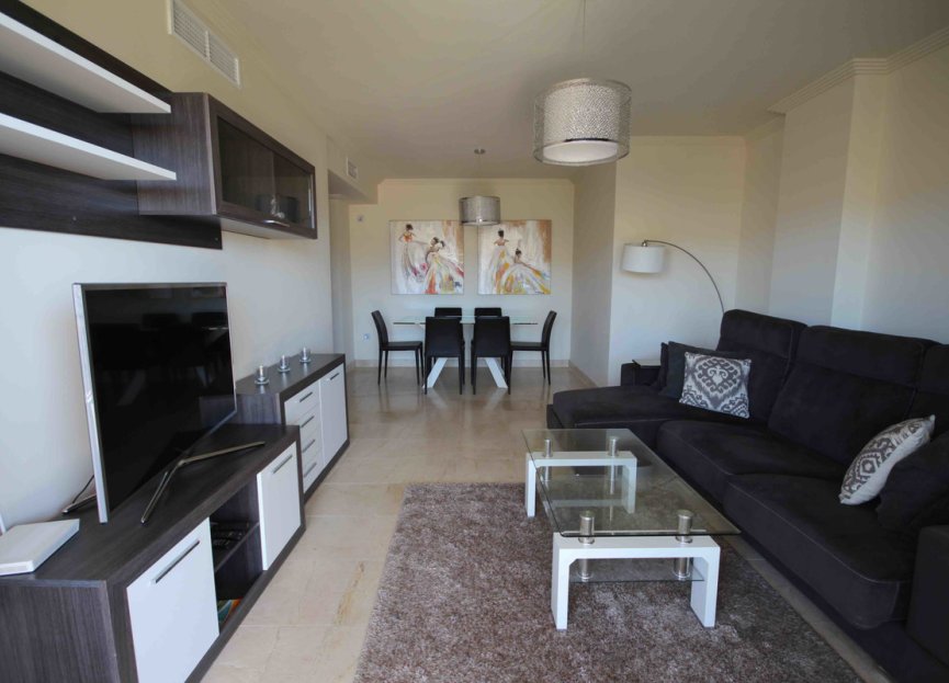 Resale - Apartment - Middle Floor Apartment - Benahavís - Benahavís Centro