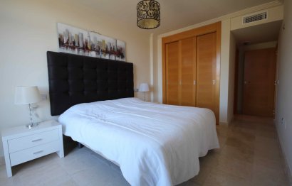 Resale - Apartment - Middle Floor Apartment - Benahavís - Benahavís Centro