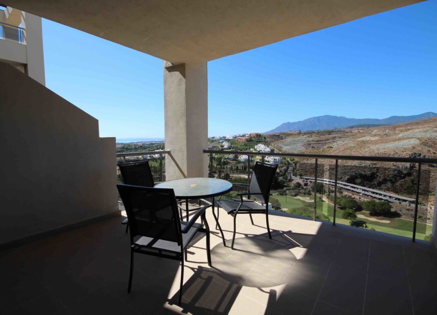 Resale - Apartment - Middle Floor Apartment - Benahavís - Benahavís Centro