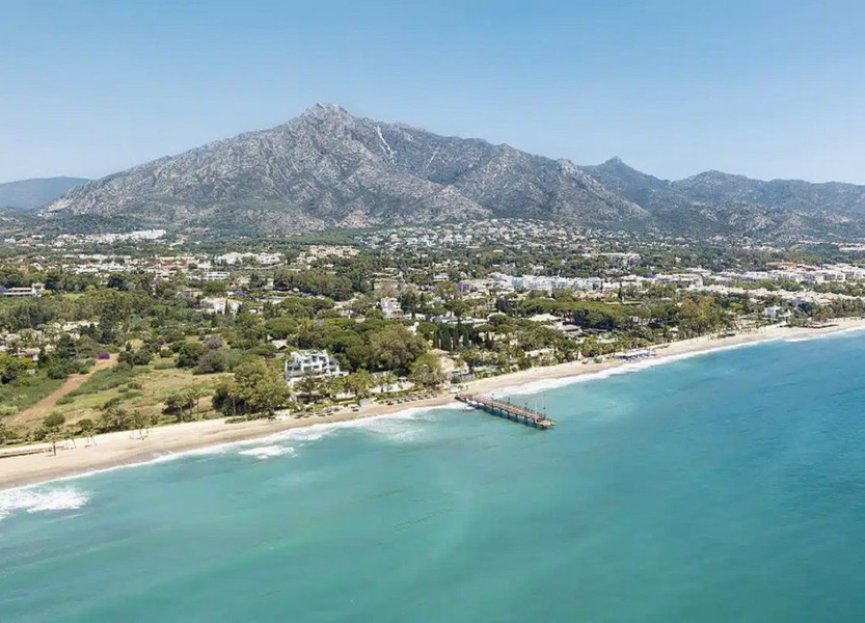 Resale - Apartment - Middle Floor Apartment - Benahavís - Benahavís Centro