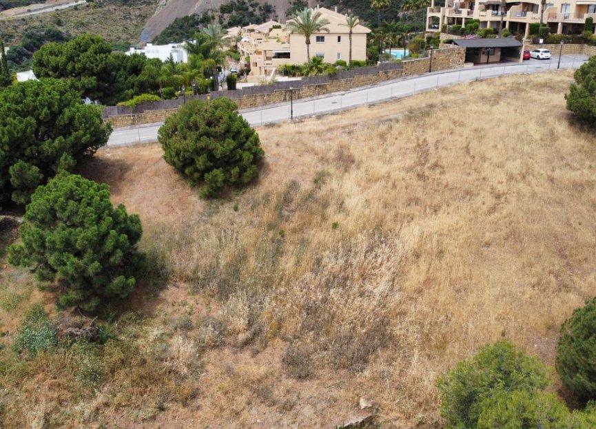Resale - Plot - Residential Plot - Estepona - Selwo