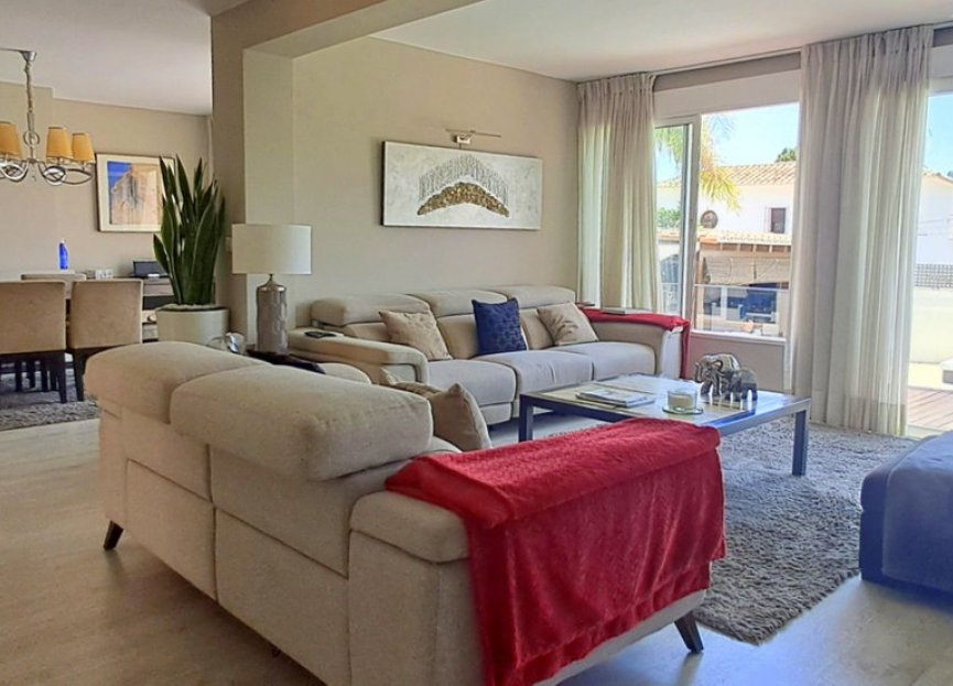 Reventa - House - Detached Villa - Marbella - Marbella Centro