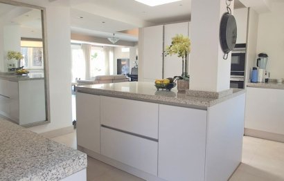 Reventa - House - Detached Villa - Marbella - Marbella Centro