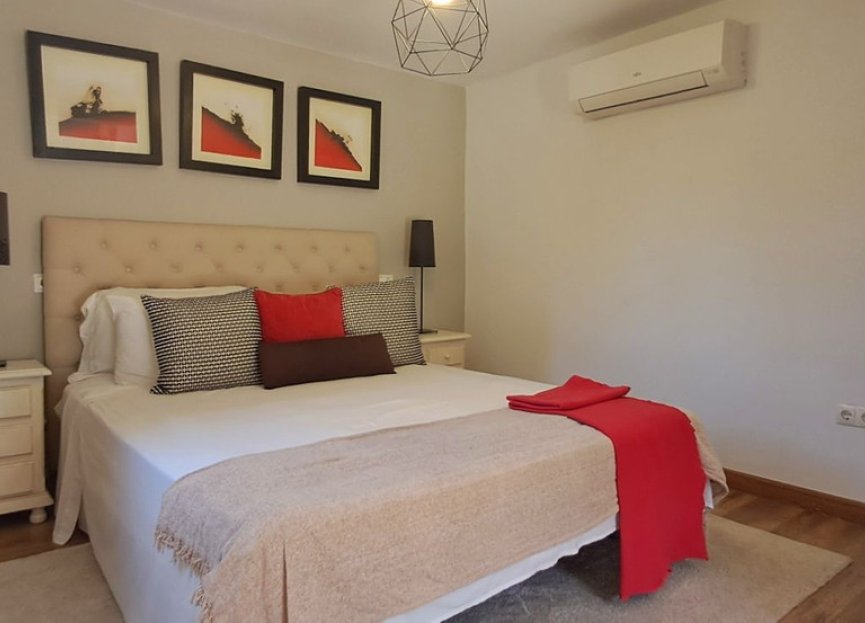 Reventa - House - Detached Villa - Marbella - Marbella Centro