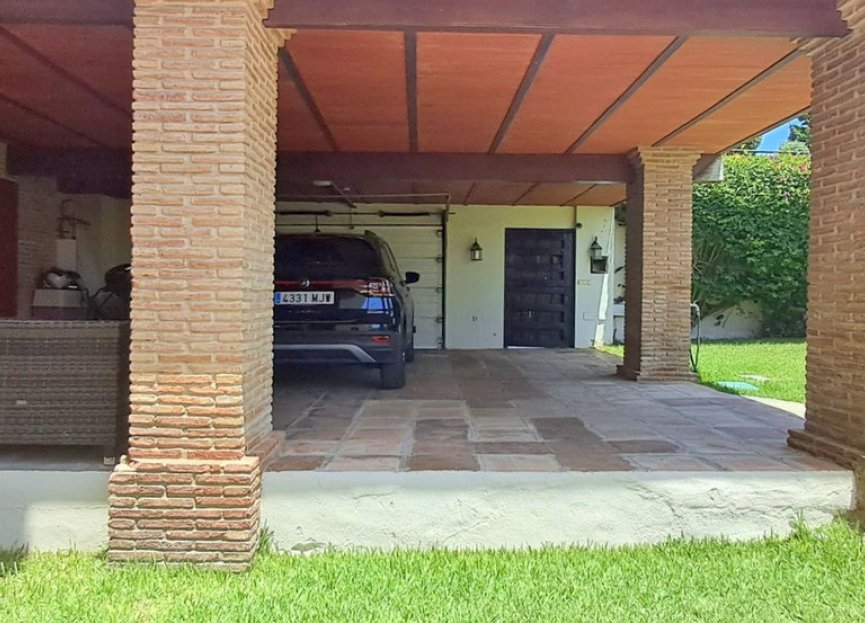 Reventa - House - Detached Villa - Marbella - Marbella Centro