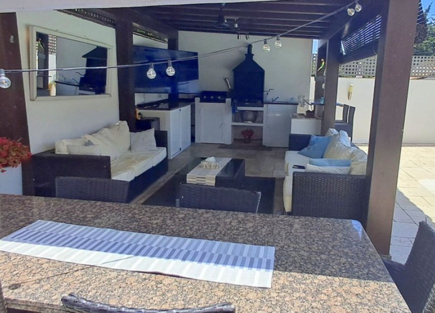 Reventa - House - Detached Villa - Marbella - Marbella Centro