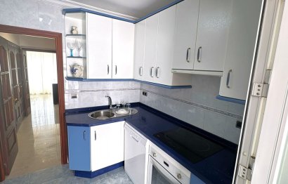 Resale - House - Detached Villa - Estepona - Estepona Centro