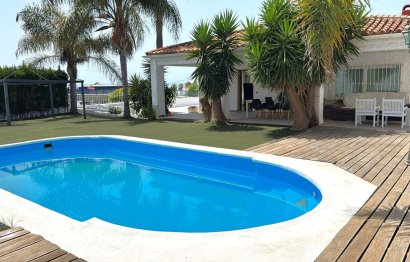 Resale - House - Detached Villa - Estepona - Estepona Centro