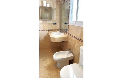 Resale - House - Detached Villa - Estepona - Estepona Centro