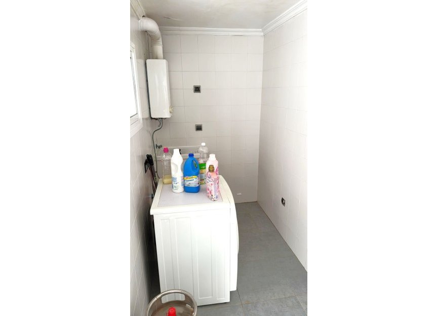 Resale - House - Detached Villa - Estepona - Estepona Centro