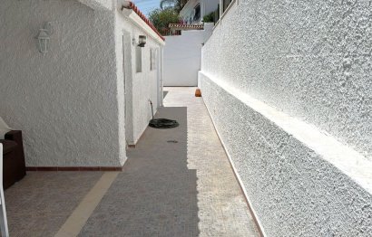 Resale - House - Detached Villa - Estepona - Estepona Centro