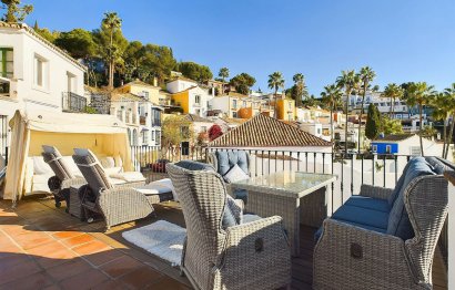 Resale - House - Detached Villa - Benahavís - La Heredia