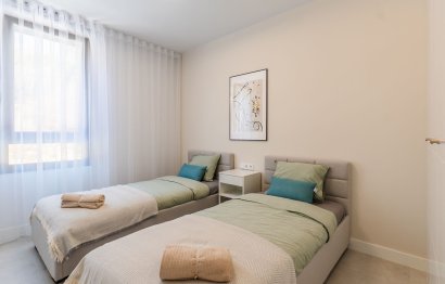 Reventa - Apartment - Middle Floor Apartment - Estepona - Estepona Centro