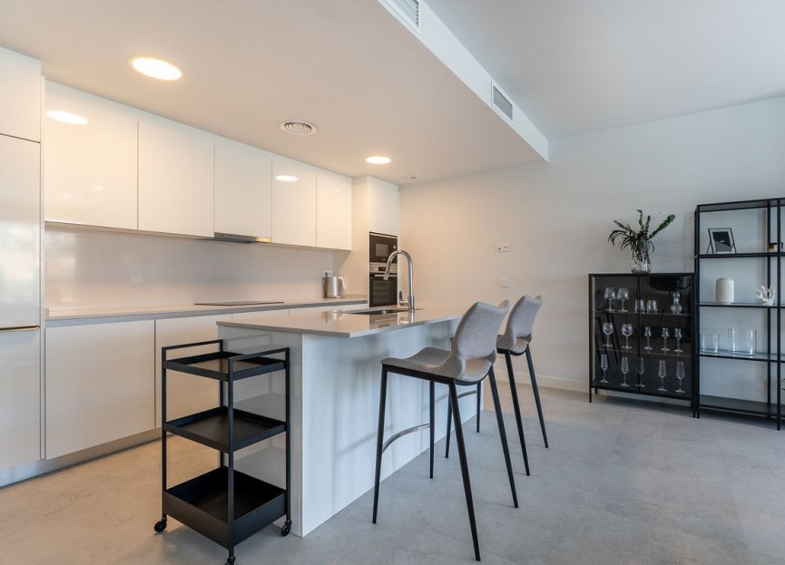 Reventa - Apartment - Middle Floor Apartment - Estepona - Estepona Centro