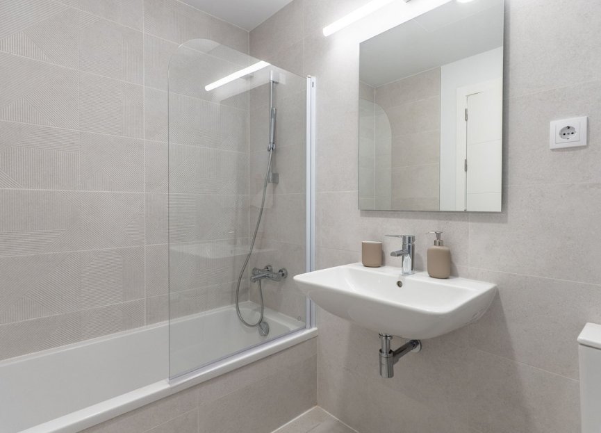 Reventa - Apartment - Middle Floor Apartment - Estepona - Estepona Centro