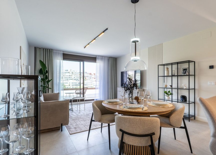 Resale - Apartment - Middle Floor Apartment - Estepona - Estepona Centro