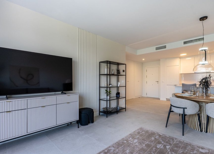 Resale - Apartment - Middle Floor Apartment - Estepona - Estepona Centro