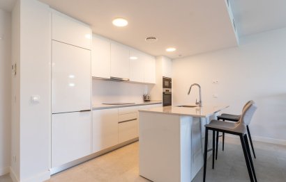 Resale - Apartment - Middle Floor Apartment - Estepona - Estepona Centro