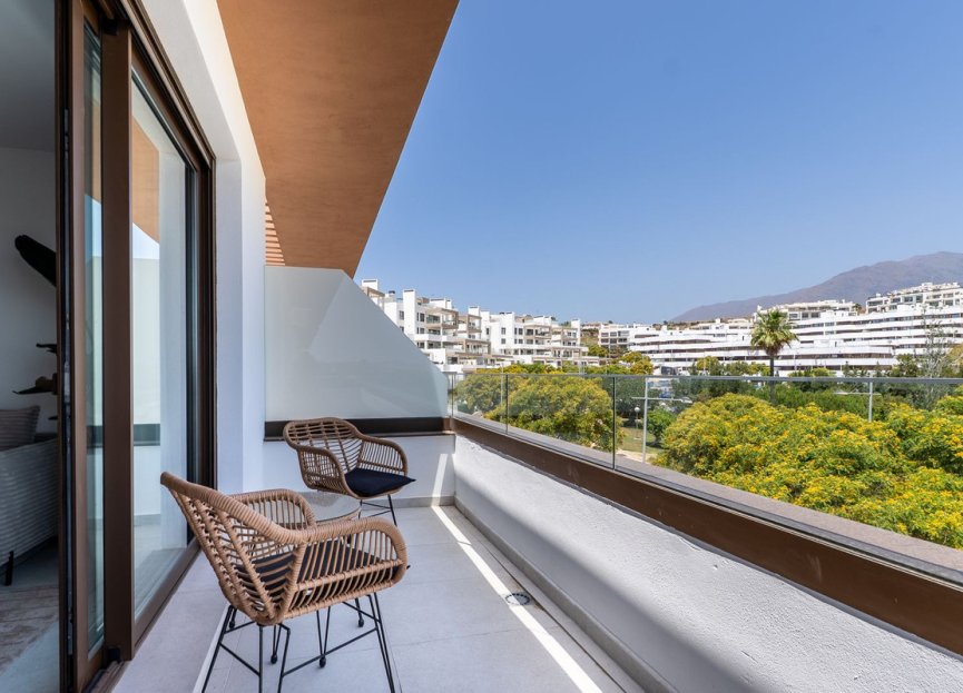 Resale - Apartment - Middle Floor Apartment - Estepona - Estepona Centro