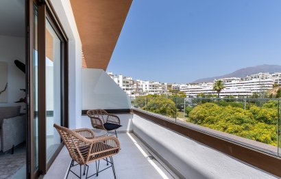 Resale - Apartment - Middle Floor Apartment - Estepona - Estepona Centro