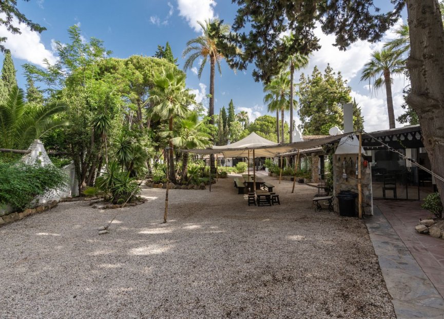 Resale - House - Detached Villa - Estepona - Estepona Centro